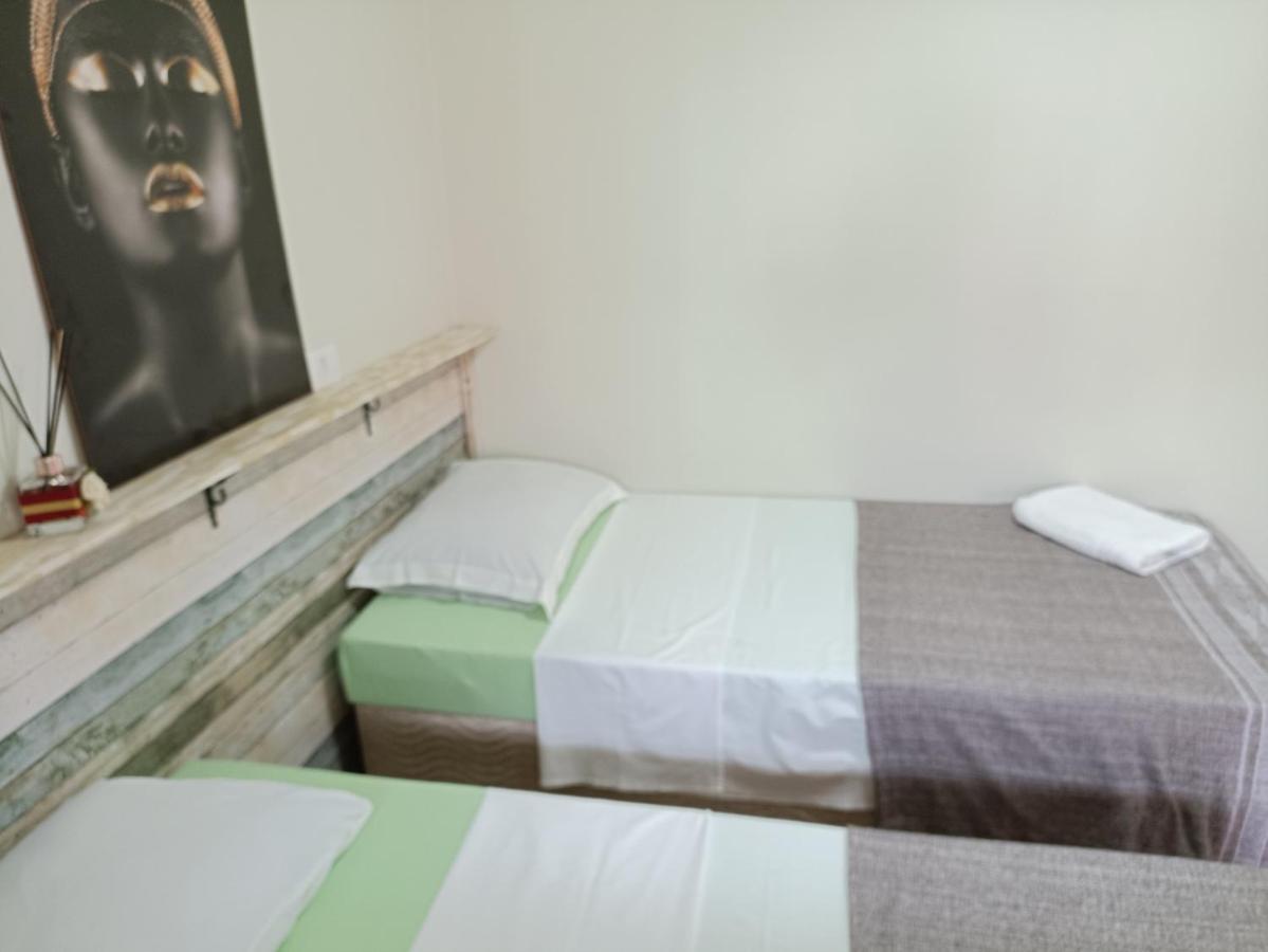Alpha Hospedaria & Hostel Londrina Bagian luar foto