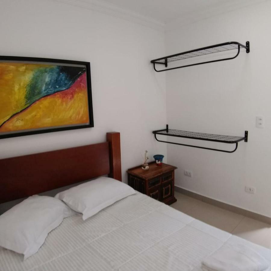 Alpha Hospedaria & Hostel Londrina Bagian luar foto
