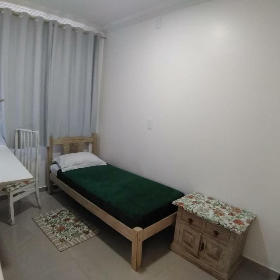 Alpha Hospedaria & Hostel Londrina Bagian luar foto